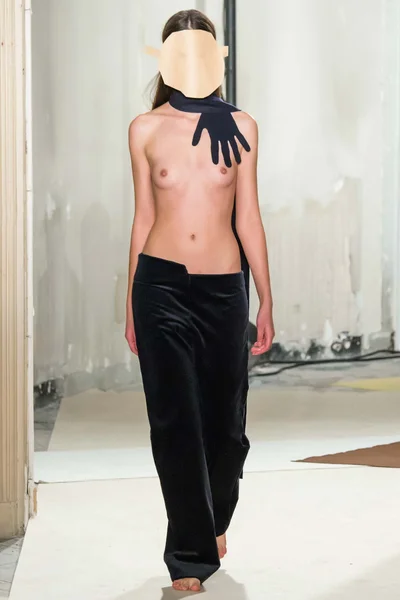 Look 8